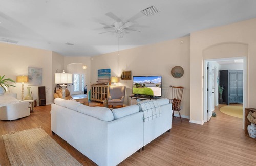 Duval Casa | Fellowship Ave - Designer Home in Village of Lake Deaton near Brownwood Paddock
