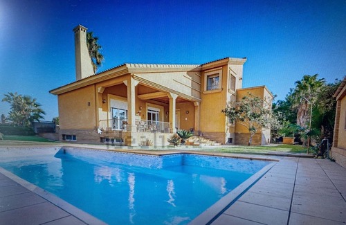 Aljaraque Chalet De Esquí | Excellent Chalet next to the beach and golf course