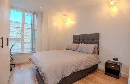 Canons Apartamento | The Jubilee line provides direct links to London Bridge and Wembley station