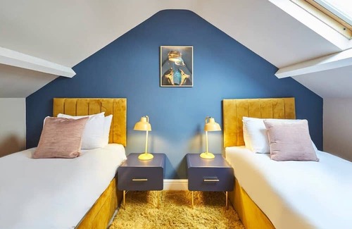 South Charlton Casa | Host & Stay | Oliver's Den