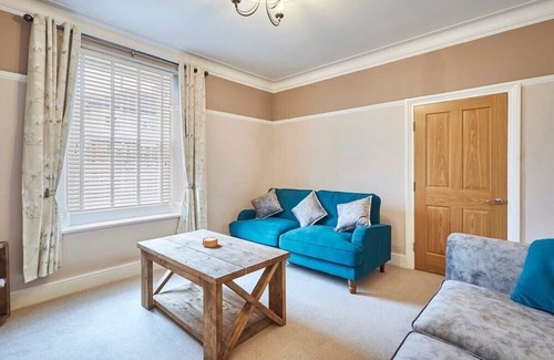South Charlton Casa | Host & Stay | Oliver's Den
