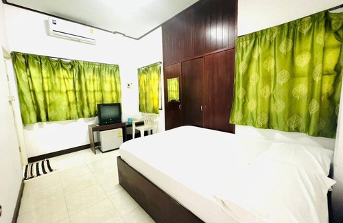 Saen Suk Hotel | OYO 75484 My Home Guesthouse