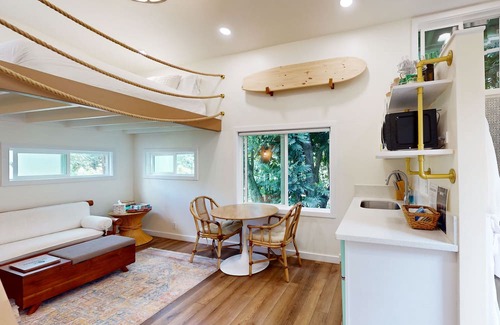 Mililani Apartamento | Gorgeous guest suite in great central location with loft, kitchenette, streaming