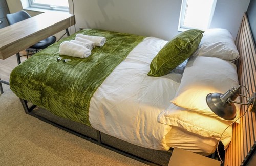 Beeston Apartamento | Comfortable stylish room | Pass the Keys