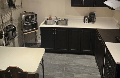 York Regional Municipality Apartamento | King Size Bed , Minutes away from everything!