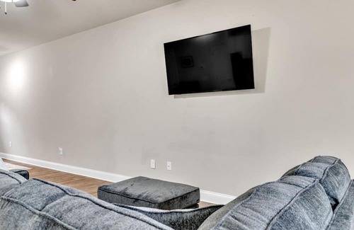 Anderson Casa | Charming Townhome near Downtown Anderson