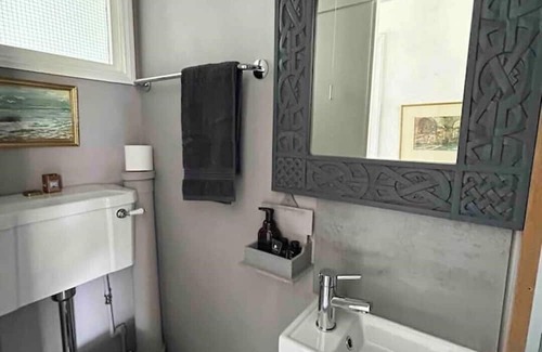 Old Town Hastings Apartamento | Eagles Nest: Heart of Old Town with stunning views