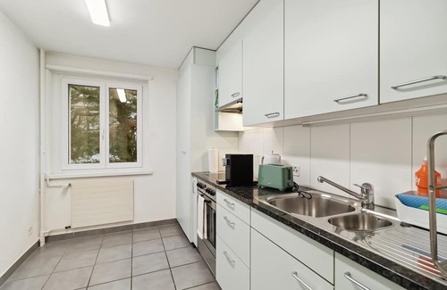 Wiedikon Apartamento | Small Apartment just 17 Mins from Zurich Center
