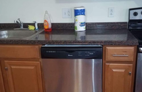 Niskayuna Apartamento | 1 bedroom with free parking