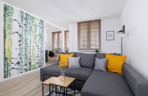 Katowice Apartamento | Studio With Desk in Katowice by Renters