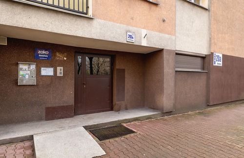 Katowice Apartamento | Studio With Desk in Katowice by Renters