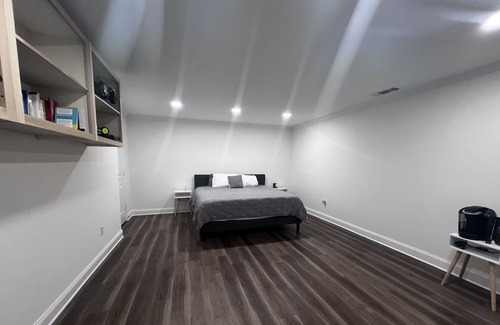 Cumming Casa | Location! Basement rental:1 bed, 1 bathroom. 5 min to shopping and Lake Lanier.