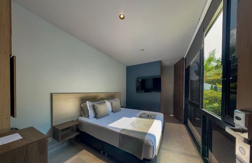 El Penol Hotel | Murat House