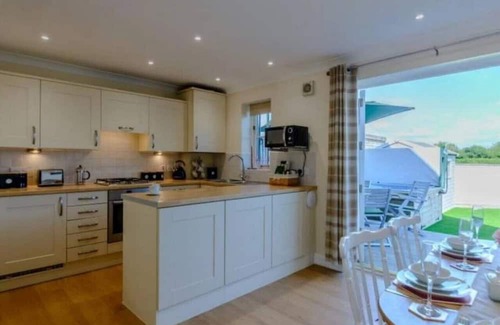 Kirby Misperton Casa | The Cosy Haven w/hottub near Flamingo Land