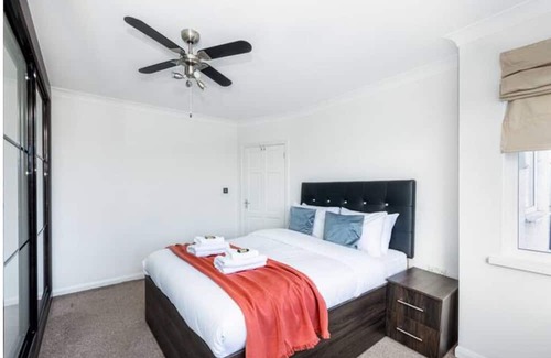 Preston Casa | Gardened 2BR house, quiet Cul-de-Sac of Wembley