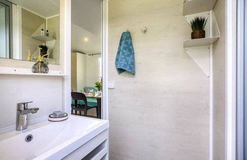 Sainte-Nathalene Casa | Camping Romanée Les Grottes de Roffy**** - 3 Room Mobile Home 4 People