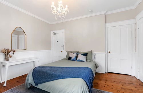 Moncton Apartamento | Studio 6 ~ 1 BDRM w/ Private Bath & Balcony