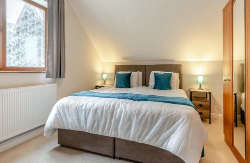 Neath Cabaña | 3 bedroom accommodation in Neath