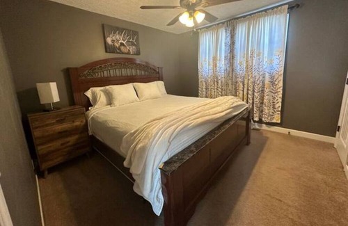 Nashville Casa | Serene Haven Ranch: Cozy 3BR Oasis with Backyard Bliss