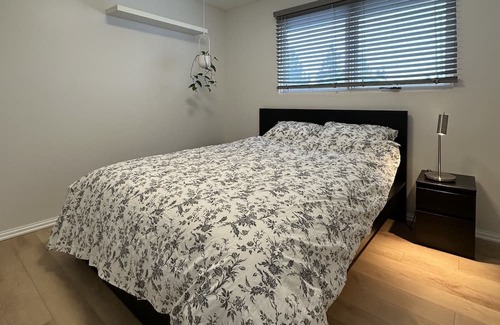 Southeast Calgary Casa | Main Floor 3 bedroom, sleeps 5-6, family-friendly.