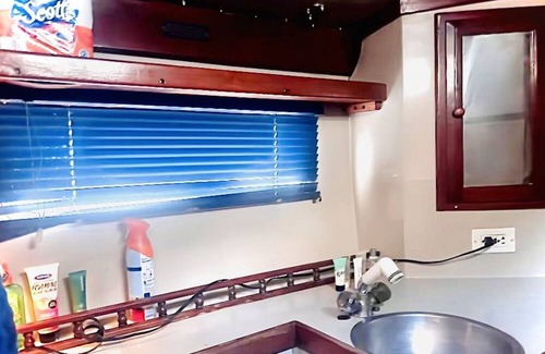 Marina del Rey Alquiler De Eote | Private Sailboat - 2-bedroom - Marina del Rey - Venice Beach