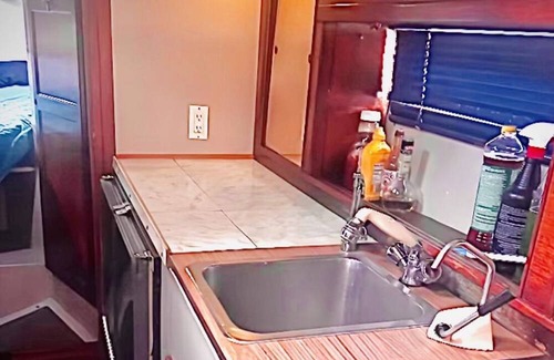 Marina del Rey Alquiler De Eote | Private Sailboat - 2-bedroom - Marina del Rey - Venice Beach