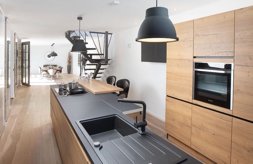 Munzingen Apartamento | Ferienloft, 200qm, 3 Schlafzimmer, max 8 Personen
