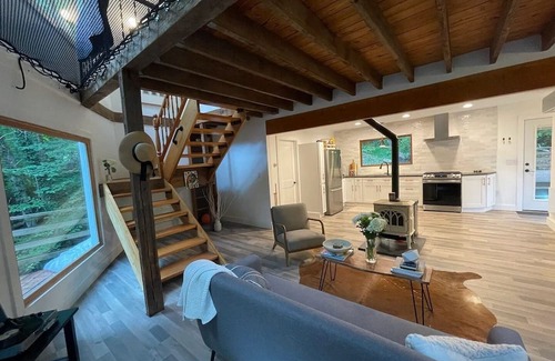 Madison Casa | Designer cabin in the woods at Shenandoah NP