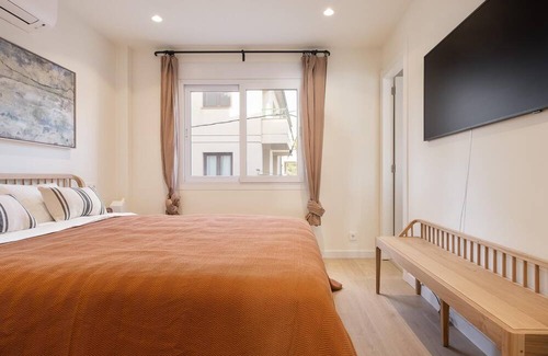 Puerto de Pollensa Apartamento | Voramar 47 Stunning Seafront 3 Bed Apartment on Port Pollença's Iconic Pine Walk