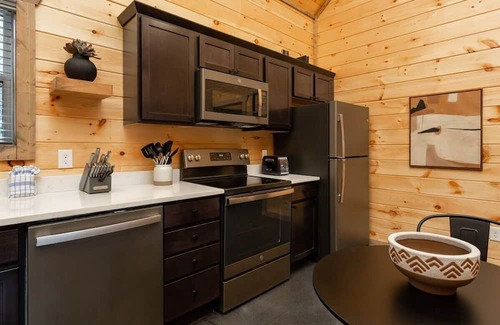 Gatlinburg Cabina | Brand New/1 Mile 2 Downtown Gatlinburg/Park-Like