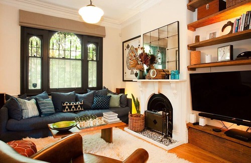 Newtown Casa | The Modern Botanist Newtown IH