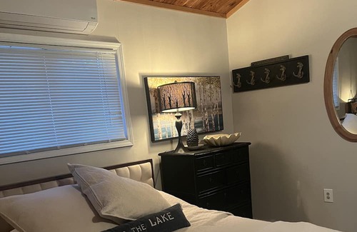 Montague Cabaña | Lake Michigan Beachfront Cottage