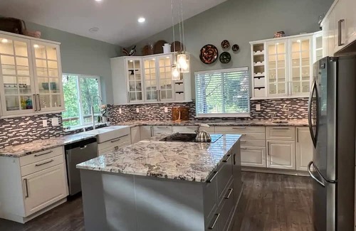 Shelton Casa | Relax on Harstine Island in a Waterfront Home!