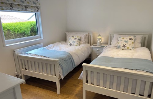 Bouvet Island Casa | Newly refurbished two bed chalet with spectacular sea views over Whitsand Bay.