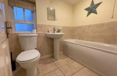 Billingham Casa | Wynyard Retreat: 3BR Charm