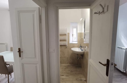 Fara in Sabina Casa | The Lovers' Lair, delightful house with garden in the magical historic center