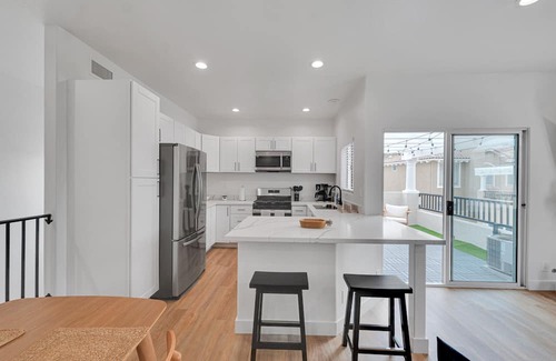 Moorpark Casa | Stylish 2 BD 2 BA Moorpark Home w/ Attached Garage