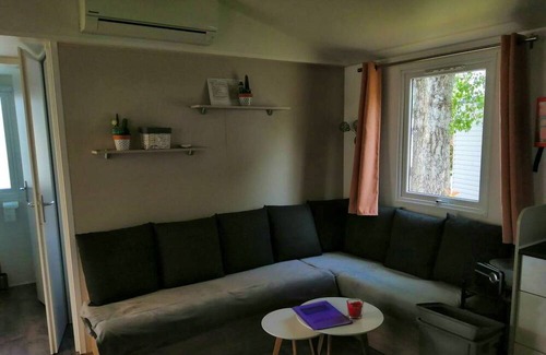 Condrieu Casa | Homerez - Beautiful bungalow for 5 ppl. with shared pool and terrace at Condrieu