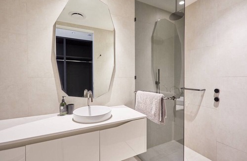 Mermaid Waters Apartamento | Luxury Living at The Lanes
