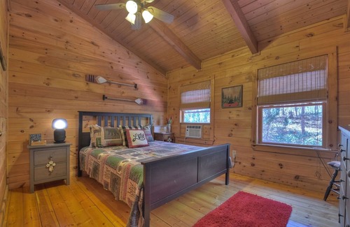 Chatsworth Cabina | Hillin and Chillin: A Cozy Cabin Retreat in the North Georgia Mountains