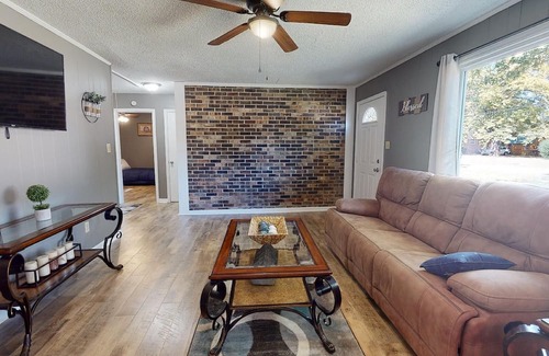 Columbia Casa | Home in Columbia, 5 miles from downtown