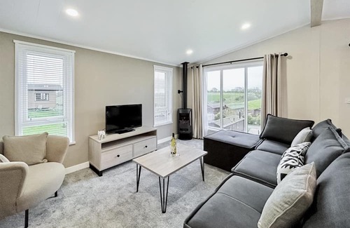 Tunstall Cabina | 2 bedroom accommodation in Tunstall, Richmond