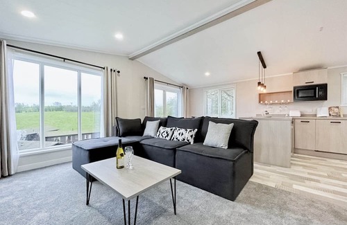 Tunstall Cabina | 2 bedroom accommodation in Tunstall, Richmond