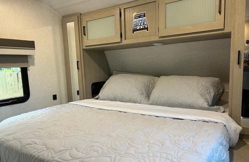 Princeton Casa | Luxury RV with Private Entrance