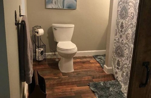 San Antonio Casa | 130D) 2 Queen beds with a hot tub!