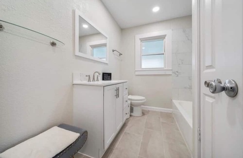 La Marque Casa | Oleander Cottage