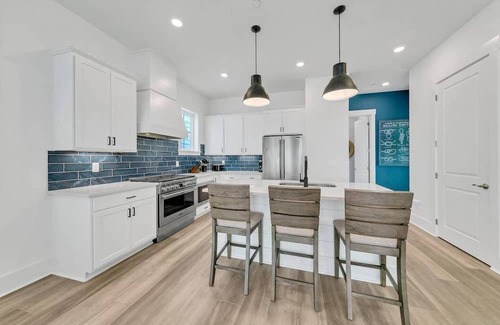 Bid-a-wee Beach Casa | NEW PROPERTY | Magnificent Gulf Views 🌴 Resort Style Community ☀️ Beach 🏖️