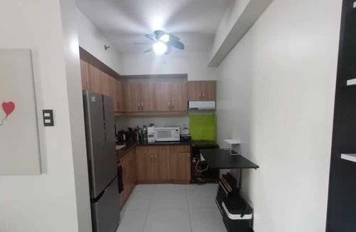 Guadalupe Nuevo Condominio | Cozy unit near Rockwell, Poblacion, BGC and Makati Central Business District