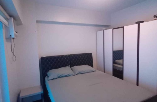 Guadalupe Nuevo Condominio | Cozy unit near Rockwell, Poblacion, BGC and Makati Central Business District