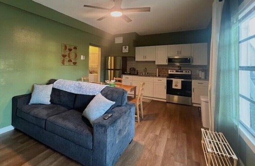 Oviedo Casa | Cozy Knight Stay